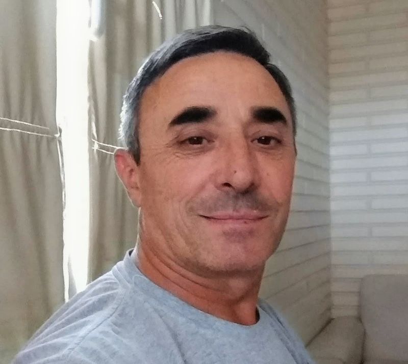 Sergio, Técnico en heladeras y lavarropas