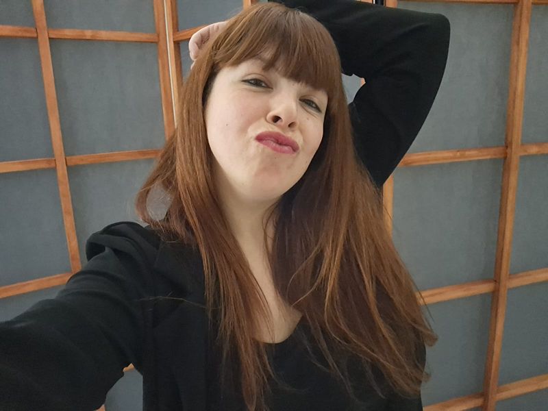Cele, Masajista